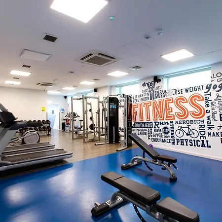 Yugo Explore - Kavanagh Court *