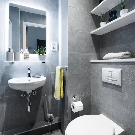 Yugo Explore - Kavanagh Court *